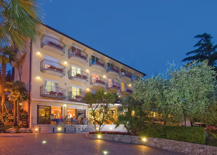 Hotel Jacuzzi: Hotel Galvani